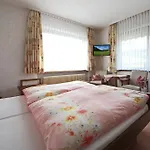 Haus Bergwiese بيت ضيافة بيرسبرون